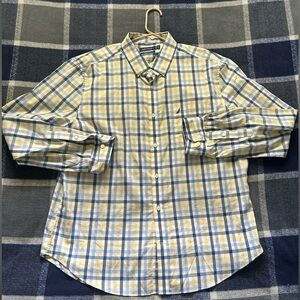 Nautica Men's XL Classic Fit Wrinkle Resistant Button Down Shirt